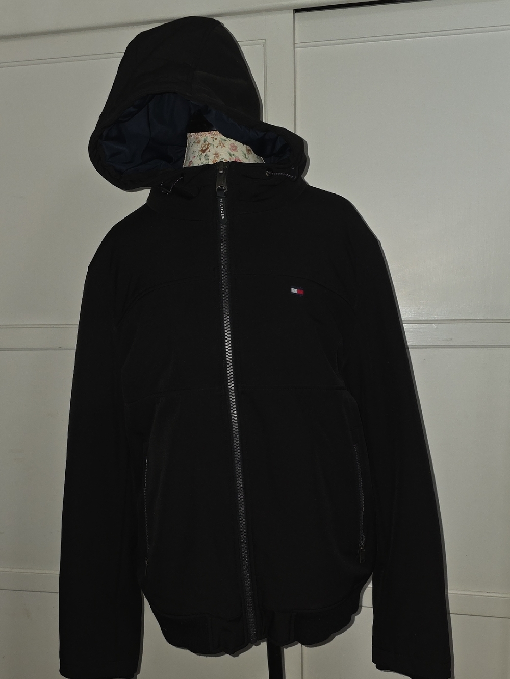 Tommy Hilfiger Men's Black Hooded Puffer Jacket Size L